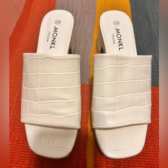 White Faux Croc Mule Heels - Picture 4 of 5